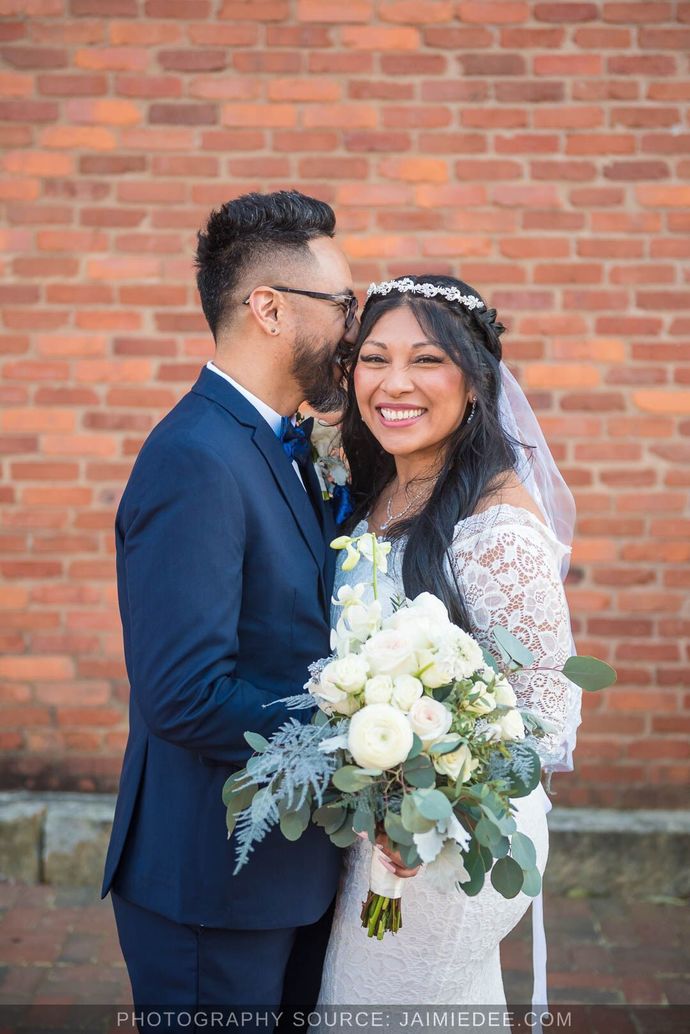 Example courthouse wedding photo
