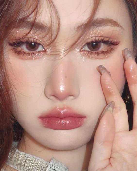 What do you think of Douyin makeup? Do you find it pretty?