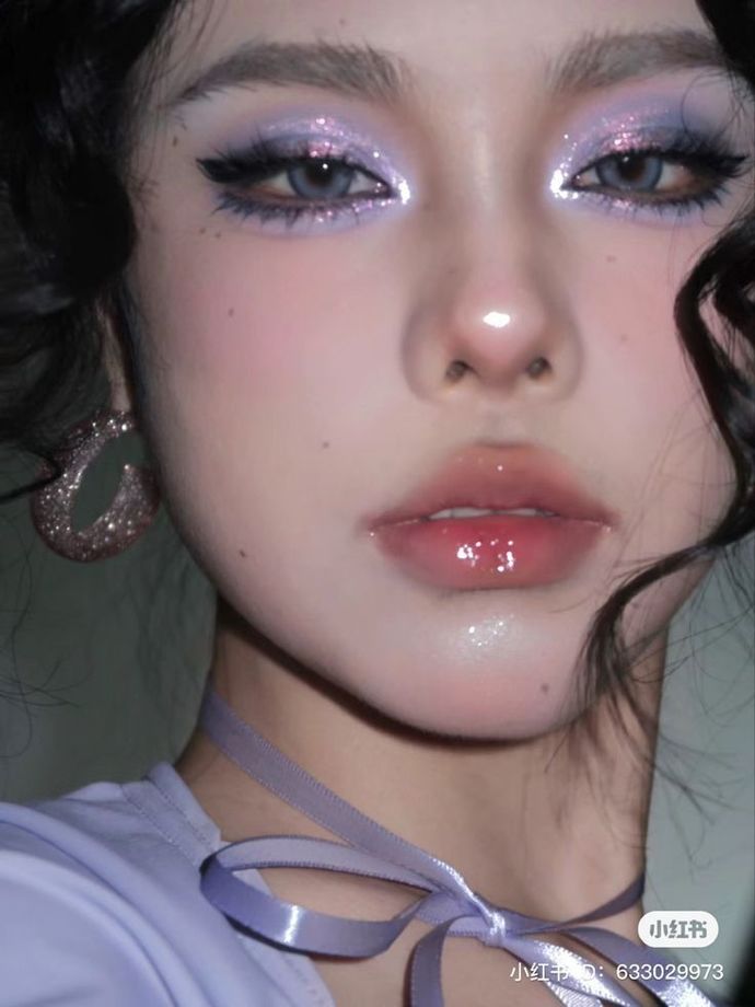 What do you think of Douyin makeup? Do you find it pretty?