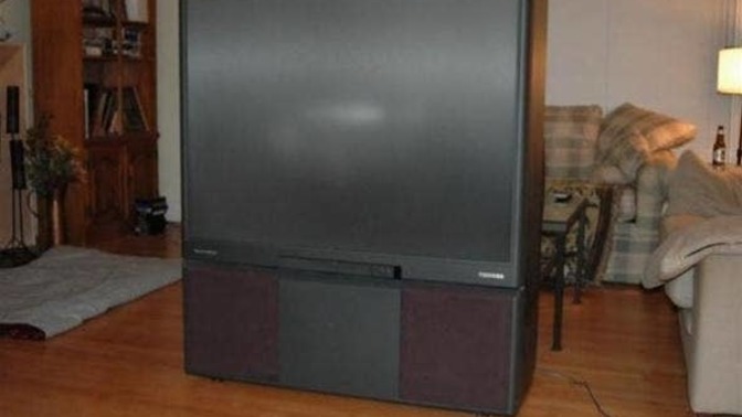 Who remember having these in your house: 90s-00s Big Screen TV?