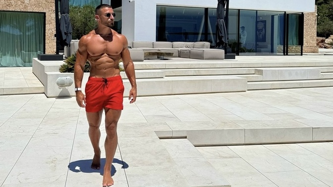 Are men faced with unrealistic standards?