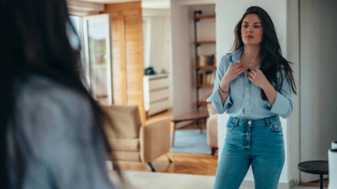 Why are women indecisive when it comes to getting ready for a first date?