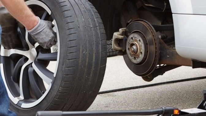 How many of you know basic car maintainence?
