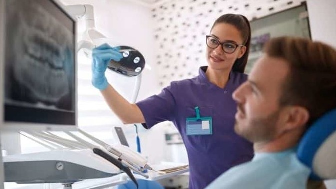 Would it be inappropriate to ask out my dentist's assistant?