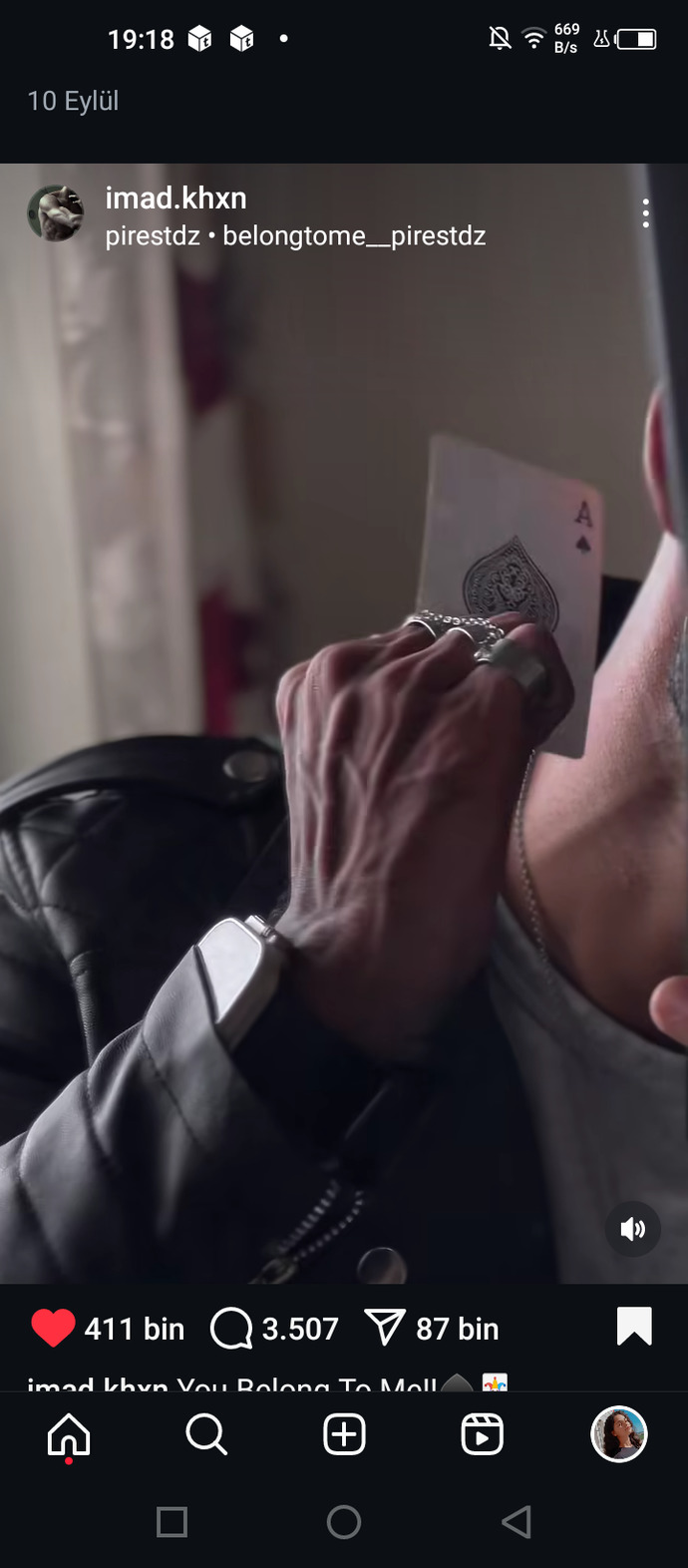 What is the first thing that draws your attention to the opposite sex?