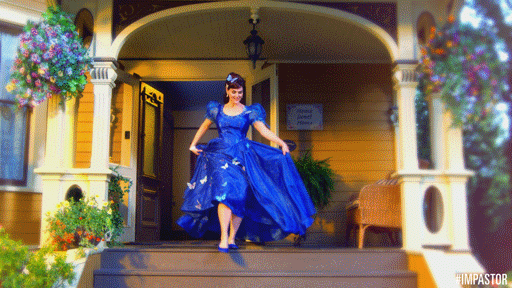 Melbourne cup day, Tuesday!!! What should I wear?