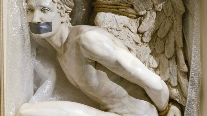 What does this statue make you think of?