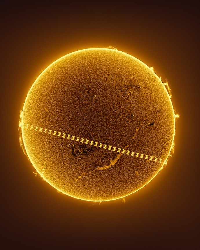 ISS transiting across the sun