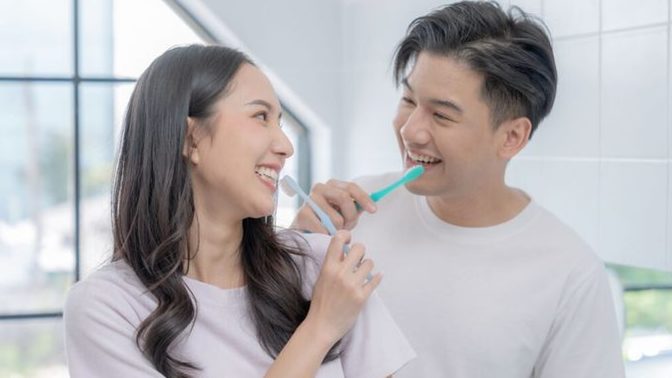 If you have had a relationship that lasted at least a year: did/does the routine of a relationship bother you?