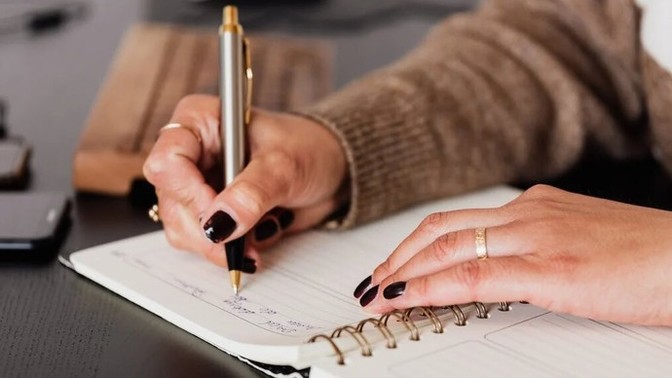 Do today's writers have less vocabulary than writers of yesteryear?