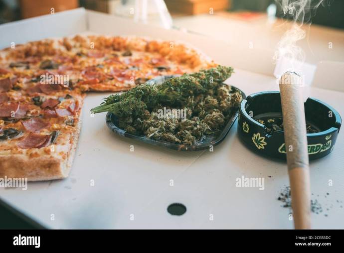 Weed + pizza= happiness. Agree or disagree?