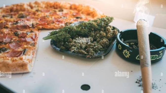 Weed + pizza= happiness. Agree or disagree?