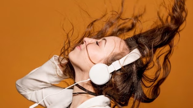 What genres of music do you mainly listen to?