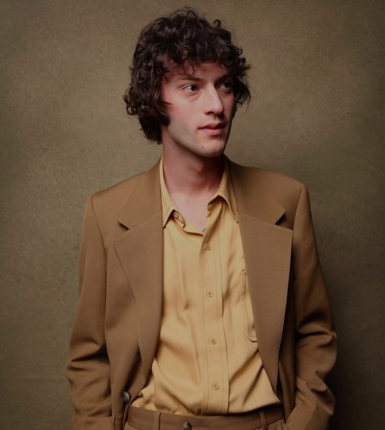 What is your pov on Dominic Sessa as an Actor & what you know of him as a person from interviews/stories etc?