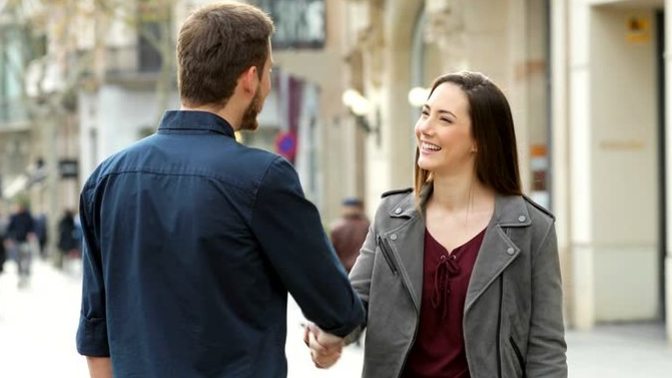 Do men generally go out of their way to talk to women?