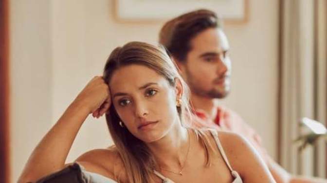 What are the cons of being in a relationship with a man and what are the cons of being in a relationship with a woman?