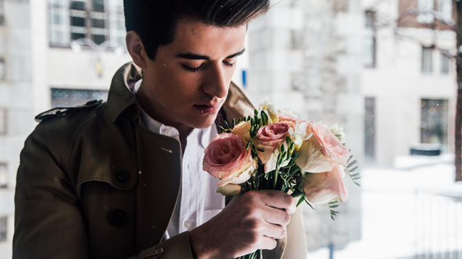 Do women look down on men who love flowers/jewelry?