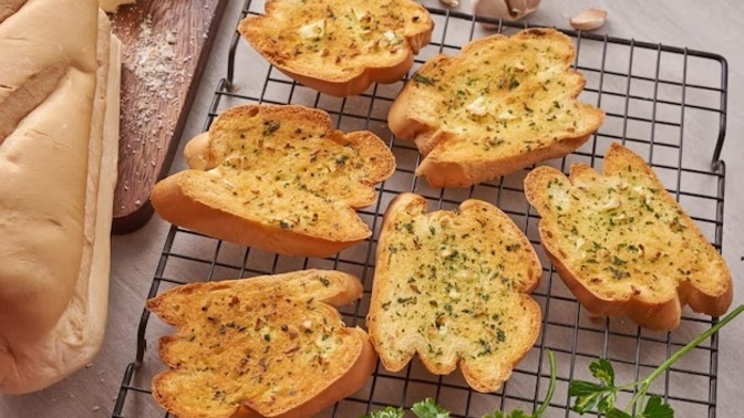 Do you like garlic bread?