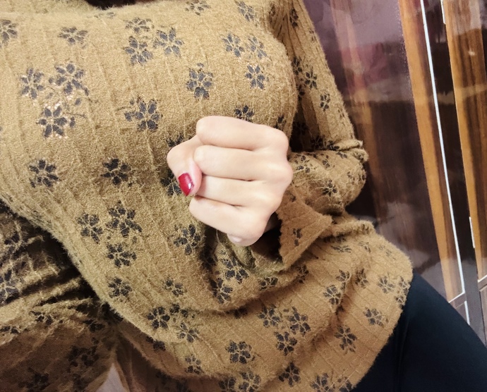 How would you feel if a girl sent this to you, saying your heart is in her hand?