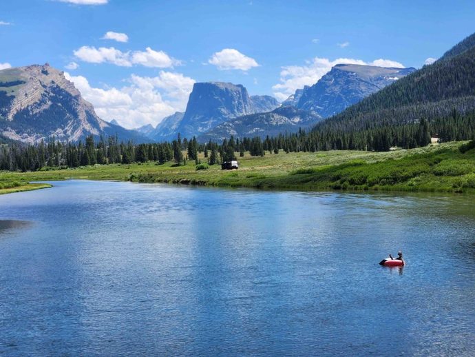 Which nature photograph do you find more beautiful ?