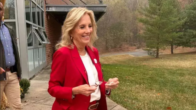 Don't you think Elon and Vivek will be awesome? Does Dr. Jill really need 20 personal aides? C'mon, man?