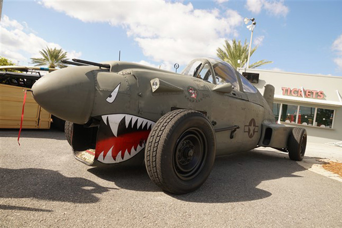 Do you think that there are cars that are only really for men?