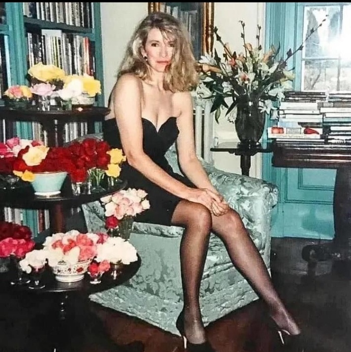 Can anyone guess the person in the photo?