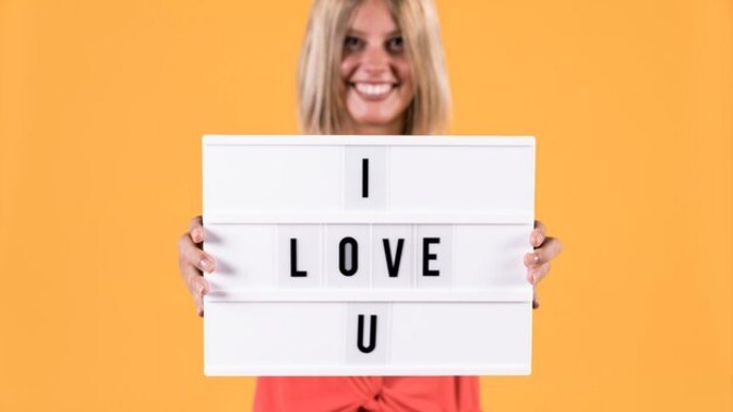 What is the reason of that my girlfriend stopped saying I love you?