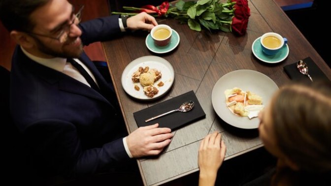 What is the ideal meal to eat at the first date?