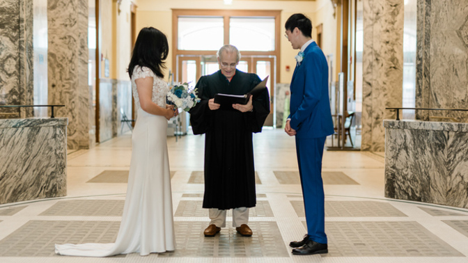You want an expensive wedding but your partner doesn't. How would you handle that discussion?
