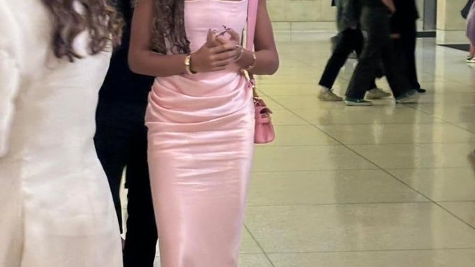 What do you think of Blue Ivy and her dress at the Wicked Premiere? Do she look too grown for her age?
