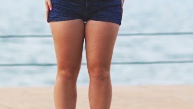 Do men okay with unperfect legs, big thighs with scar?