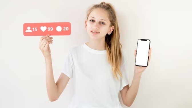 Why do you think my girlfriend won't share post with me on her social media?