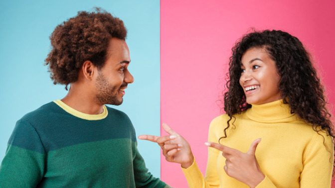 How do you know the difference between subtly flirting and just being friendly?
