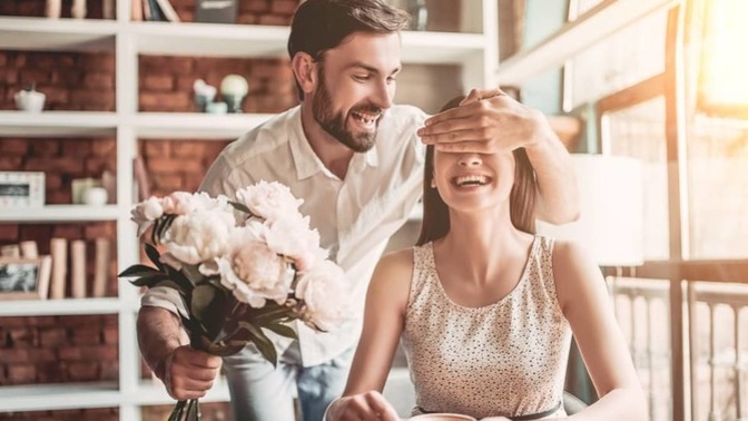 Whats a simple gesture or habit that you find attractive in someone?
