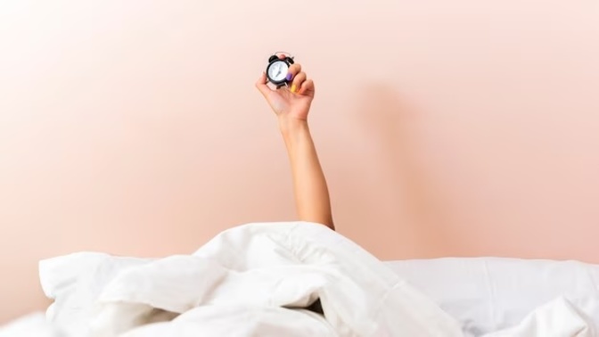 What time do you usually wake up?