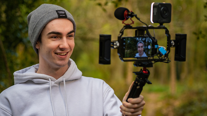 Could you date a vlogger who wanted to include your relationship in their online content for all to see?
