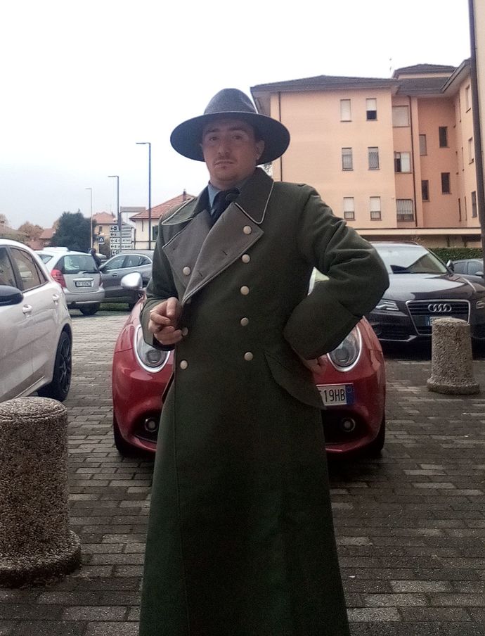 Why do young people both ♂️♀️attempt to mock me for wearing a trenchcoat as guy?