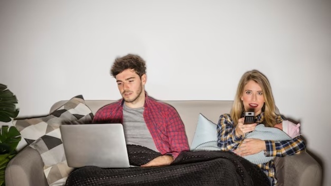 What should I do if my boyfriend has no hobbies?