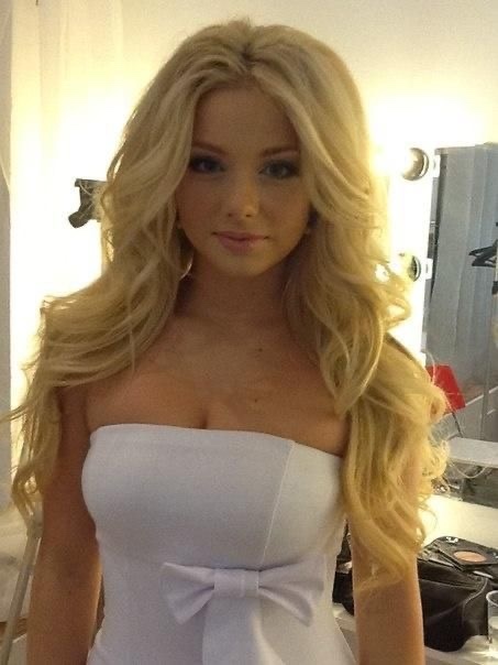 Does anybody know how to get hair like this?