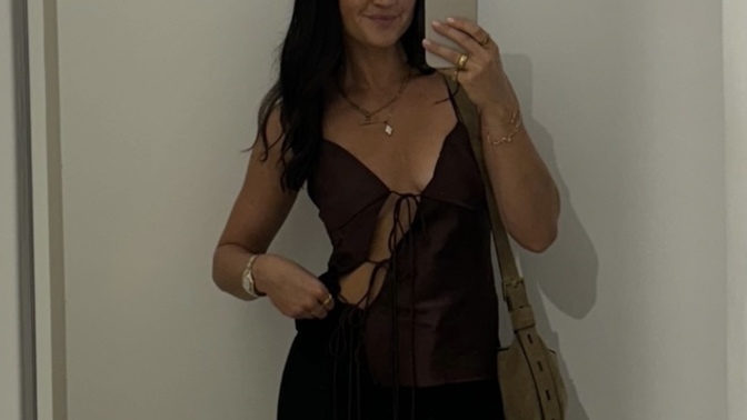 Would you ever forgive a girl who showed up drunk at your hotel looking to see you and get laid?
