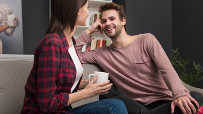 Why is it a bad idea for men to take relationship advice from women?