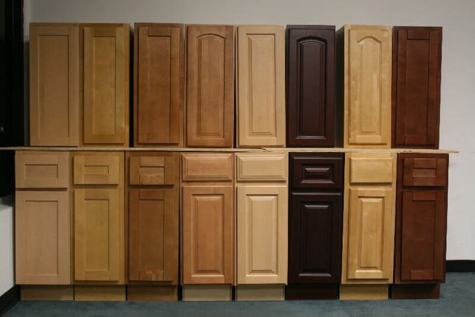 Do you prefer HANDLES or KNOBS on CABINET DOORS?