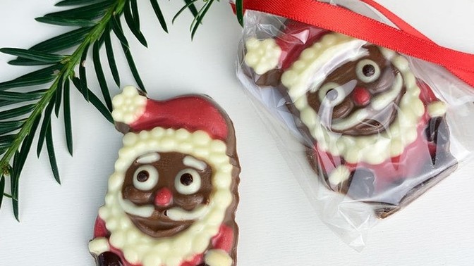 Do you put edible decorations on the Christmas Tree?