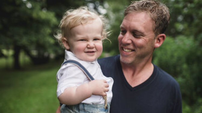 How to properly date when he has a kid?