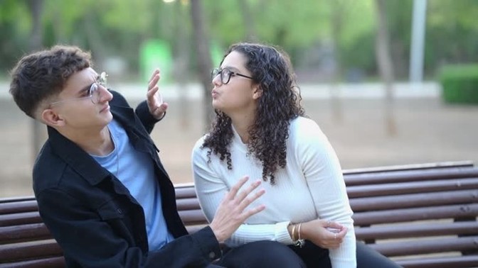 Men, what ate some reasons why you wouldn't ask a woman on a second date? First date turn offs?