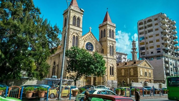 Should Assad try to establish a separate state for his supporters in Latakia and Tartus?