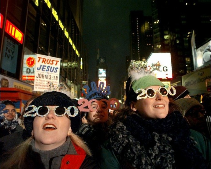 Does anyone have any hype for the 2024-2025 New Years transition like there was for the 1999-2000 transition?