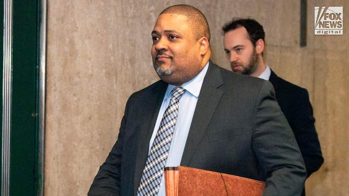 Jordan Neely. Who is responsible for his death? Subway Hero Penny or the soft on crime New York DA Bragg for not locking criminal Neely up?