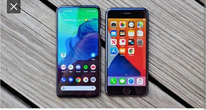 Question to the owners of IPhone?
